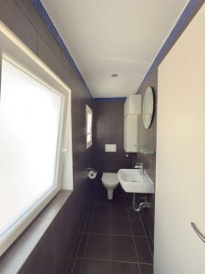 Badezimmer (DG)