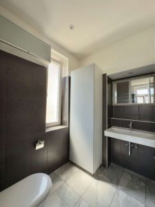 Badezimmer (OG)