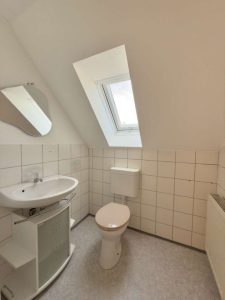 WC (DG)